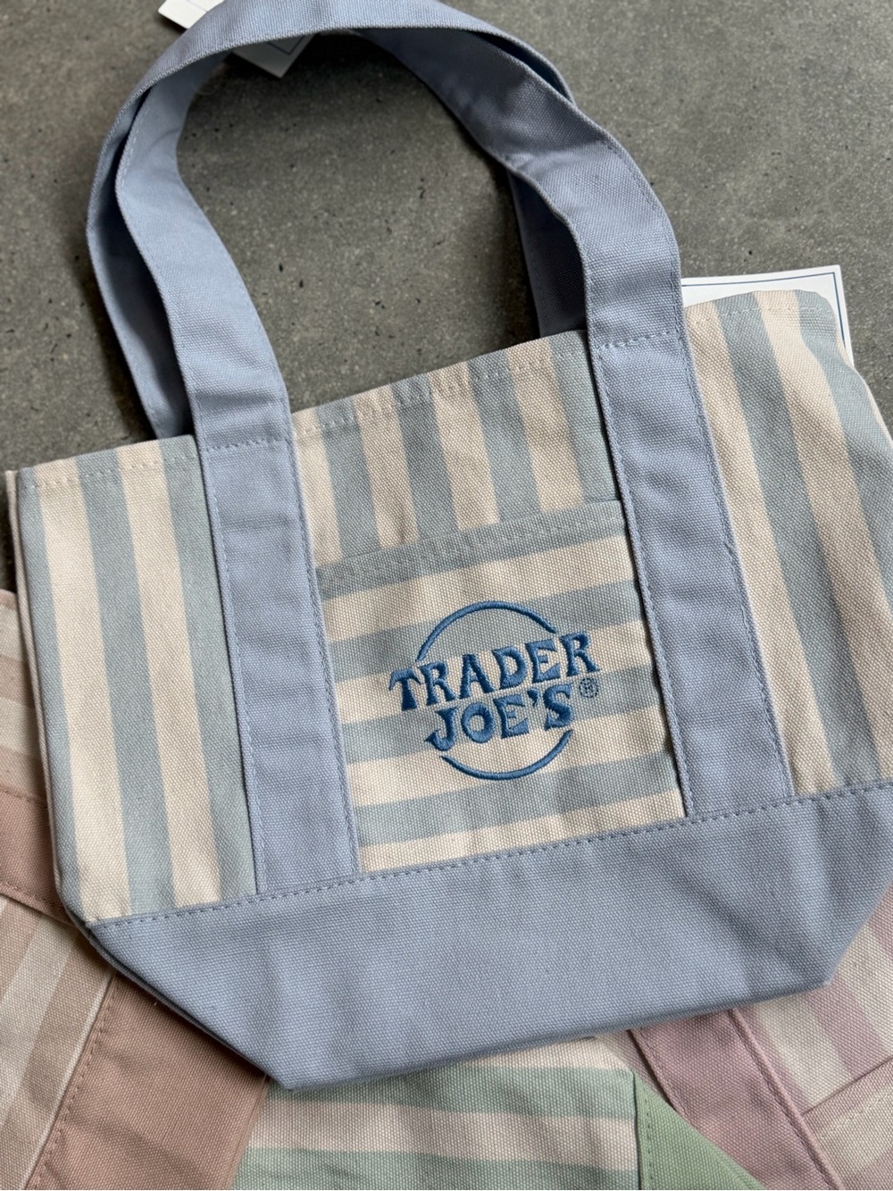 Trader Joe's pastel mini totes. Set of 4 - Picture 3 of 6